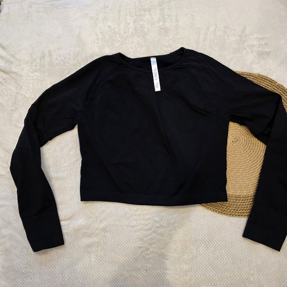 Women's Black Long Sleeve Workout Top